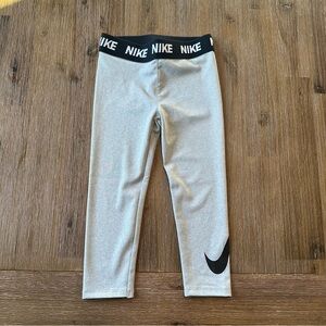 3/20$ Nike Dri-Fit Toddler Light Grey Leggings with Black size 3T